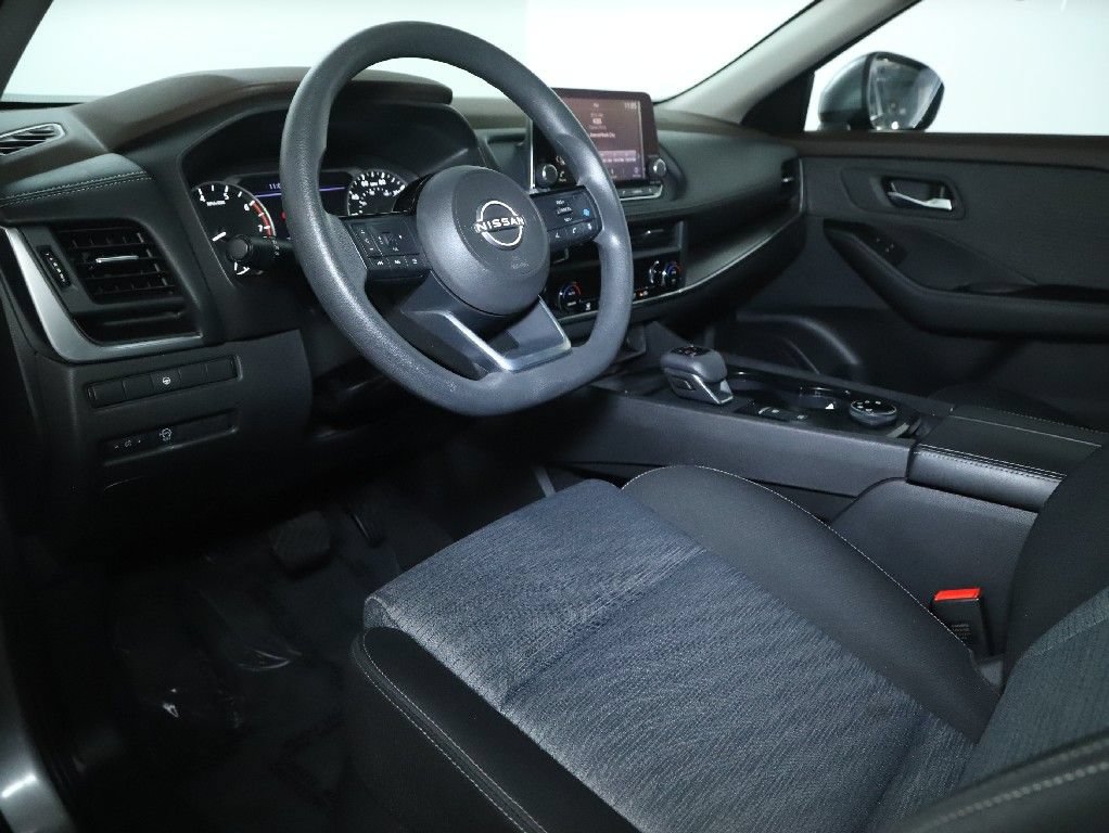 Used 2023 Nissan Rogue SV AWD/4WD image 17