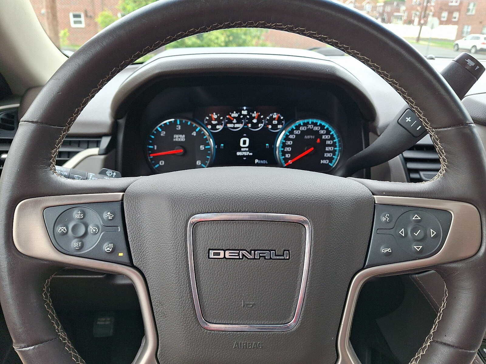 Used 2019 GMC Yukon Denali w/ Denali Ultimate Package AWD/4WD image 20