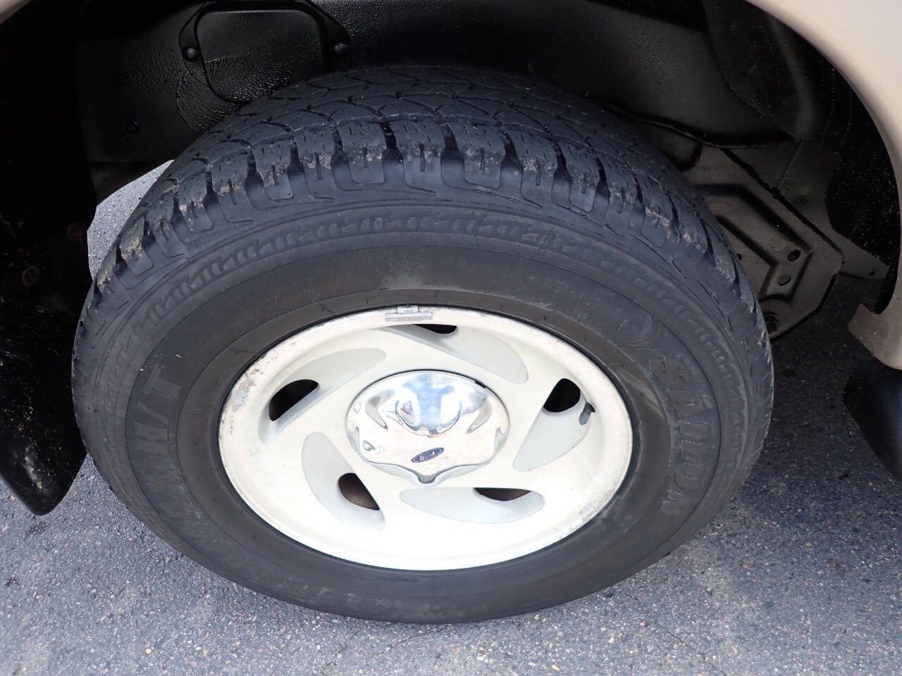 Used 1999 Ford Expedition Eddie Bauer AWD/4WD image 11