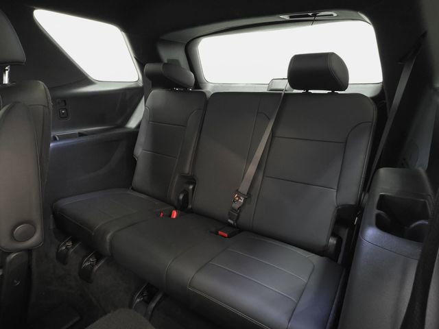 Used 2023 Chevrolet Traverse LT w/ Rear Camera Mirror Package AWD/4WD image 34