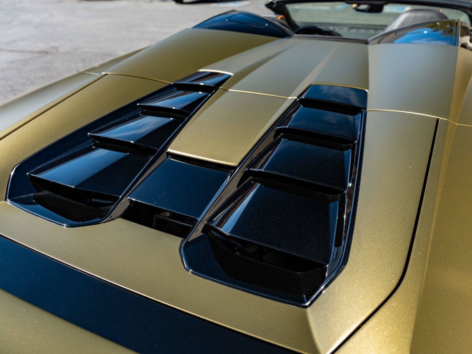 Used 2023 Lamborghini Huracan EVO RWD image 12