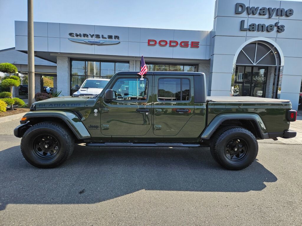 Used 2021 Jeep Gladiator Sport image 2