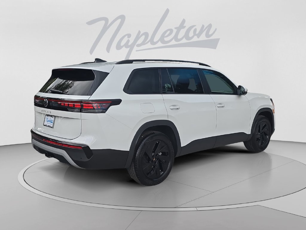 New 2027 Volkswagen Atlas SE FWD image 5