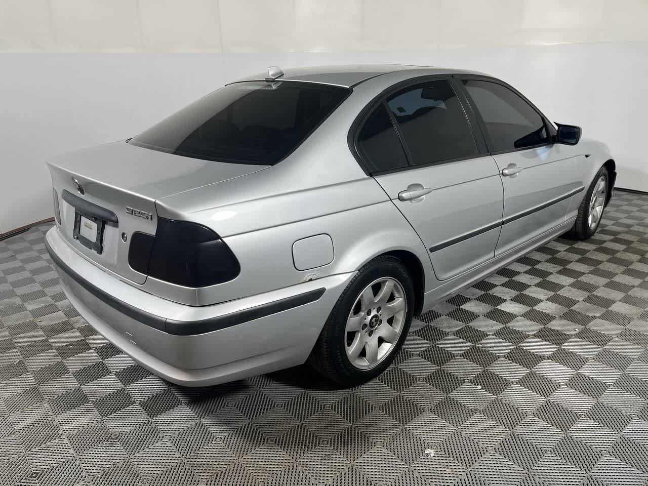 Used 2005 BMW 325i Sedan RWD image 8