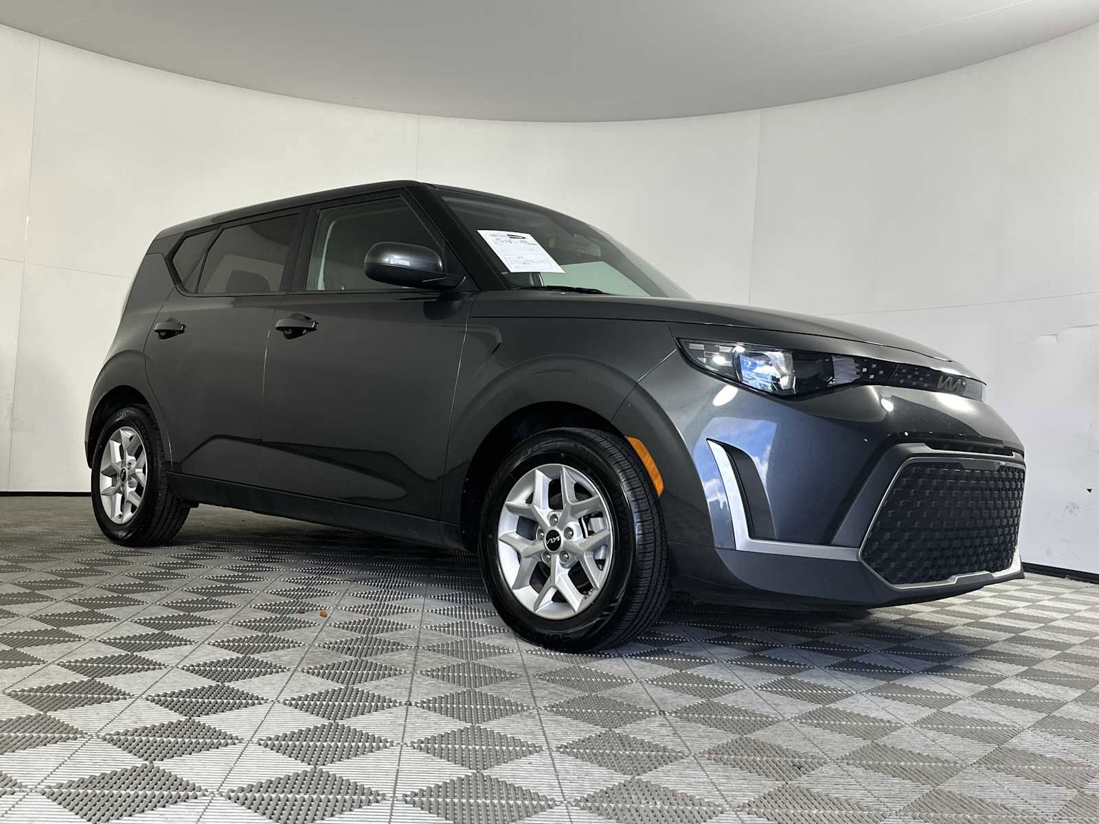 Used 2024 Kia Soul LX w/ Option Group 015