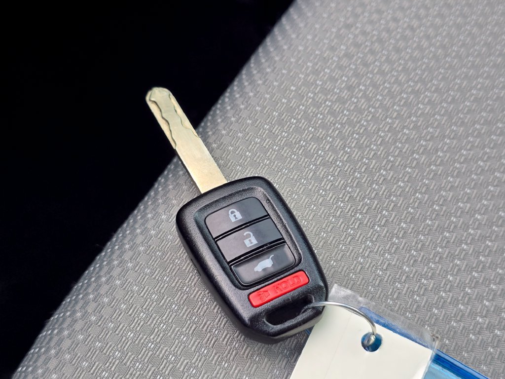 Used 2022 Honda HR-V LX image 31