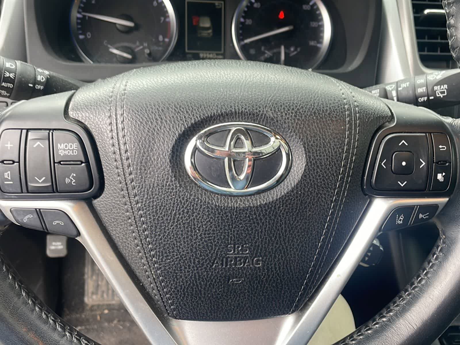Used 2017 Toyota Highlander Limited w/ Protection Package #3 image 21