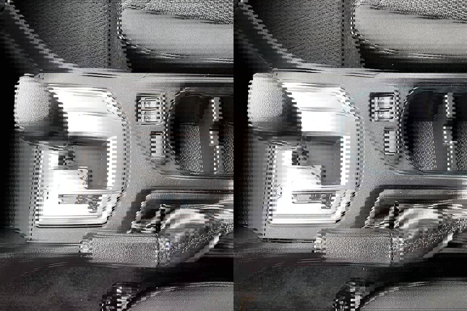 Used 2017 Subaru Impreza 2.0i Premium image 20