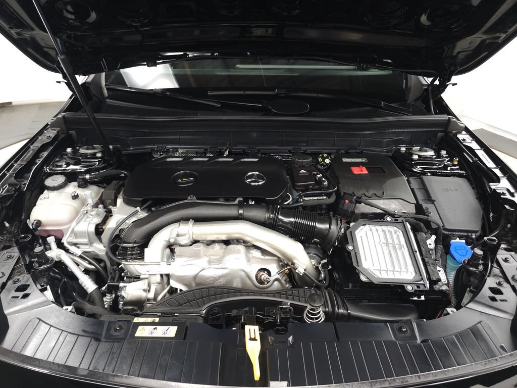 Certified 2026 Mercedes-Benz GLB 250 4MATIC image 31
