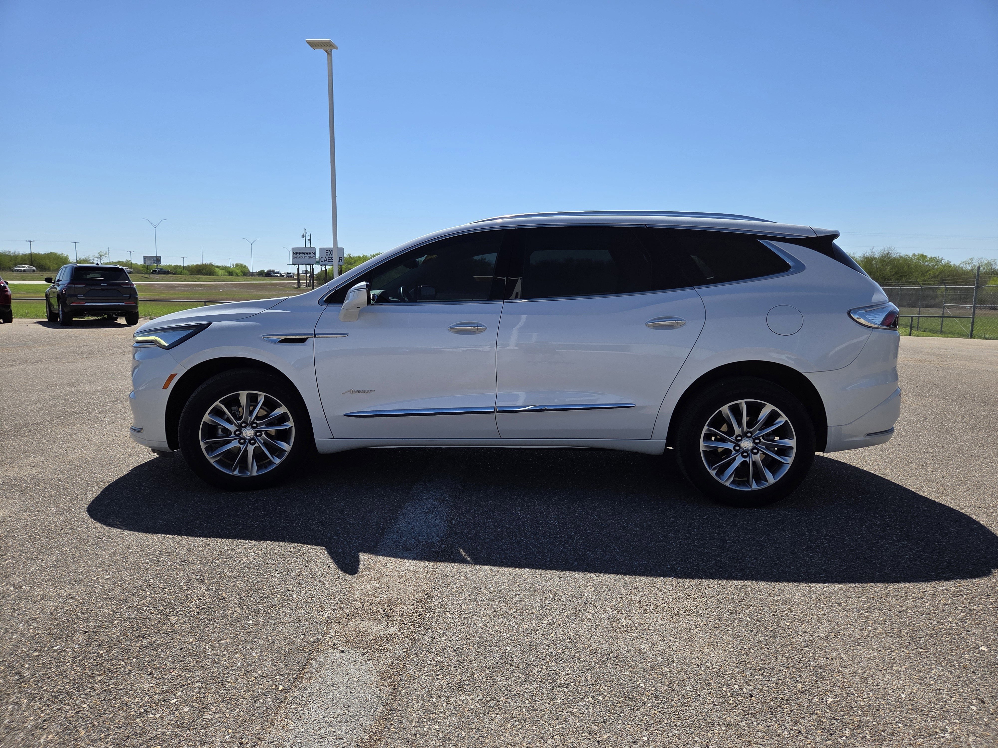 Used 2022 Buick Enclave Avenir w/ Trailering Package, 5000 lbs. image 4