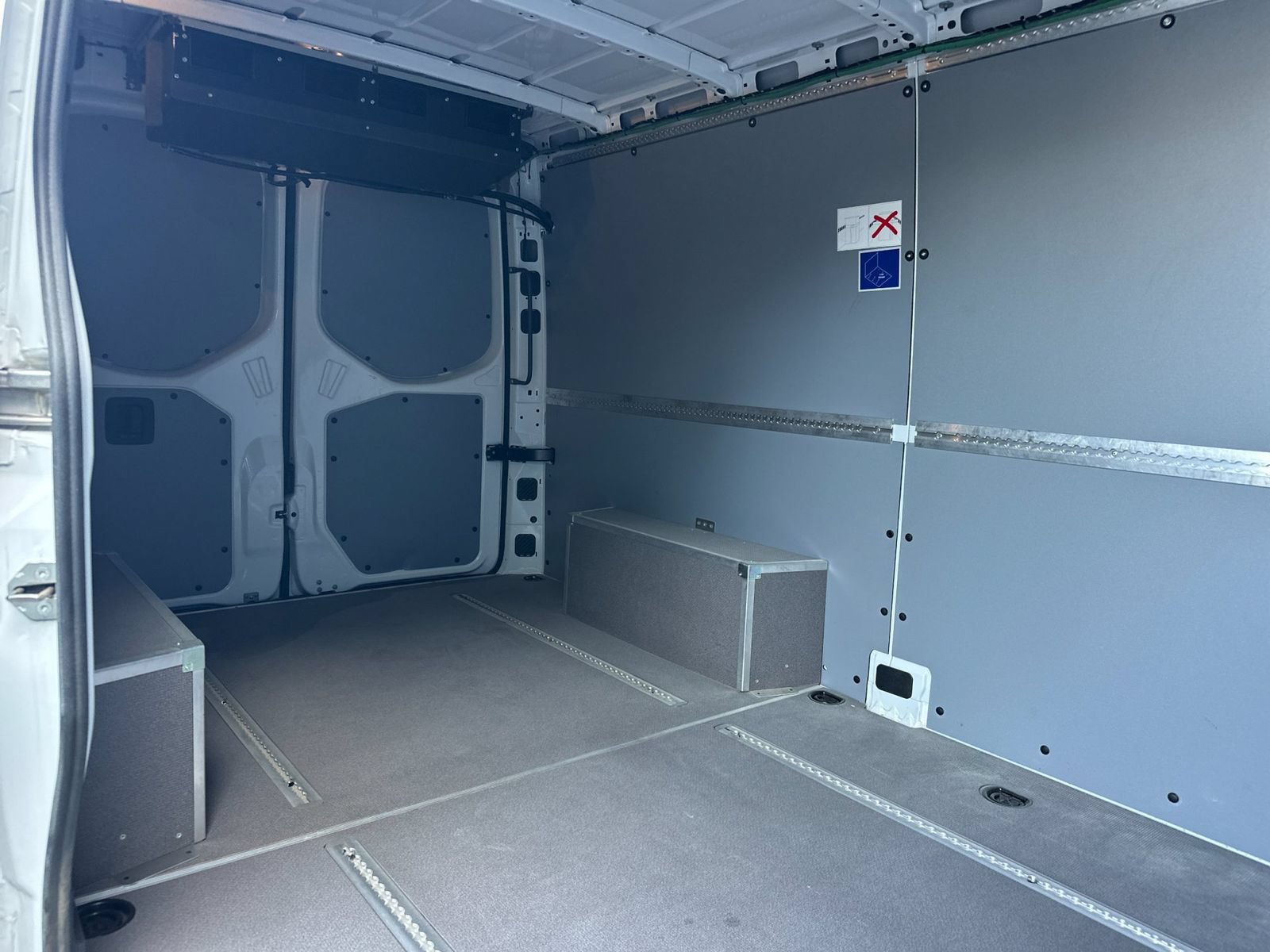 Used 2025 Mercedes-Benz Sprinter 2500 image 15