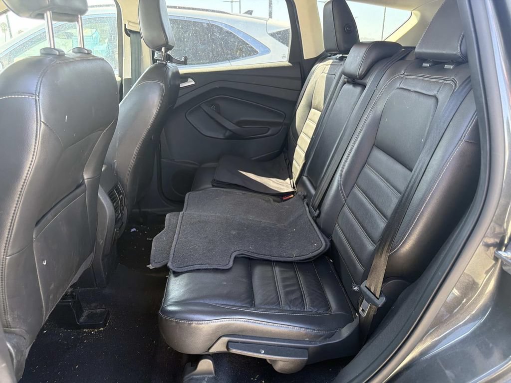 Used 2019 Ford Escape Titanium FWD image 9