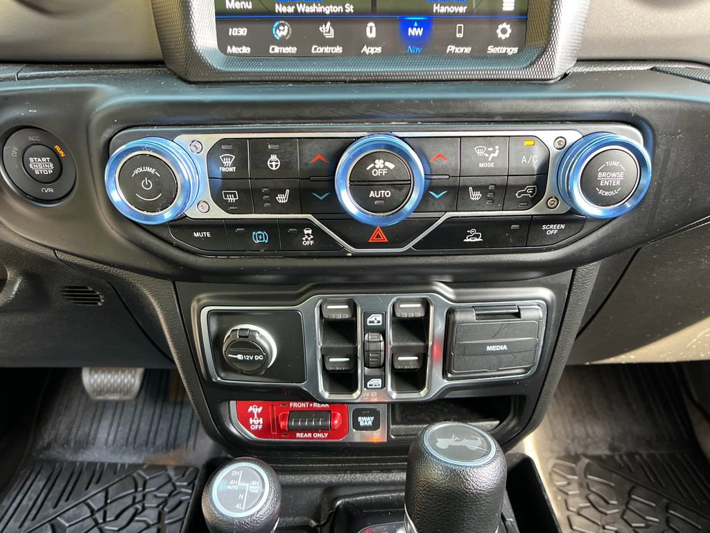 Used 2021 Jeep Wrangler Unlimited Rubicon 4xe w/ Cold Weather Group AWD/4WD image 17