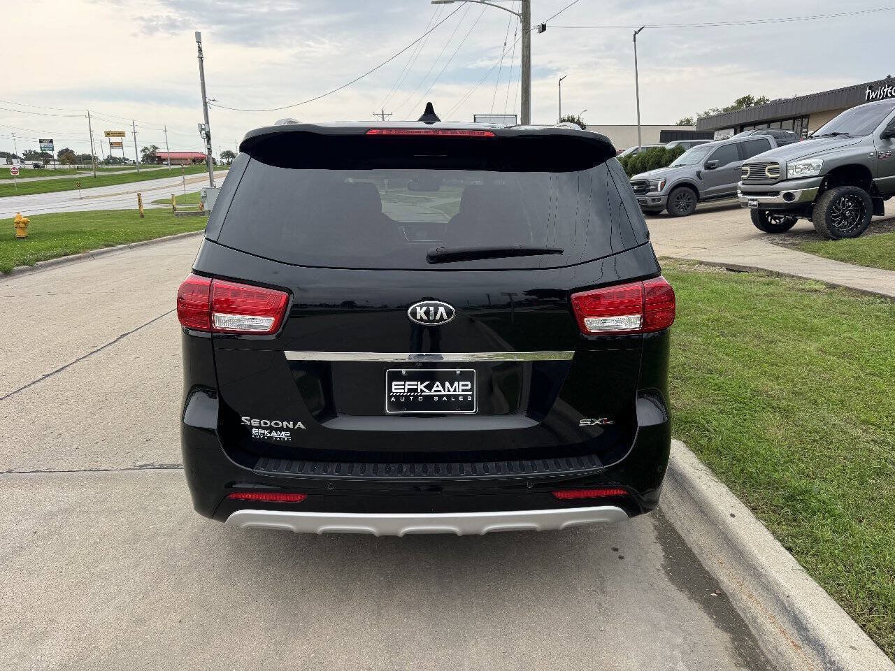 Used 2016 Kia Sedona SX Limited FWD image 4