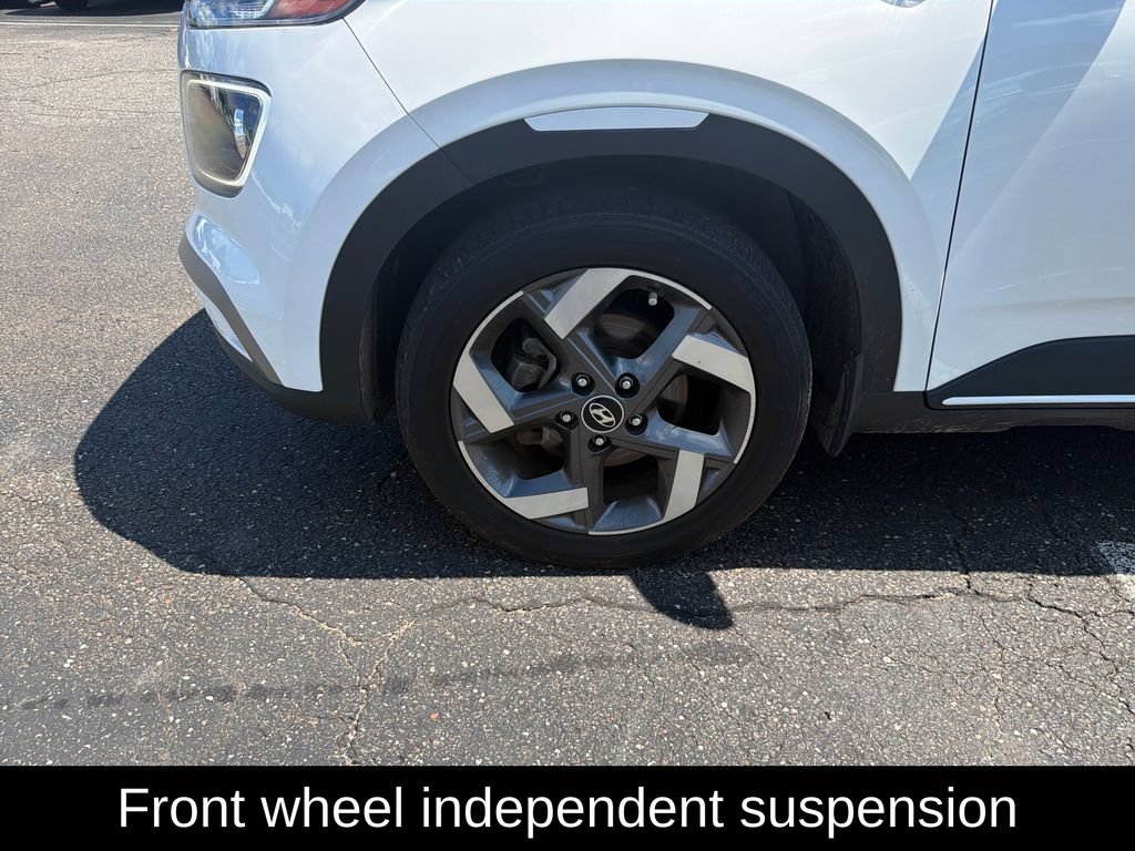 Certified 2023 Hyundai Venue Limited FWD image 9