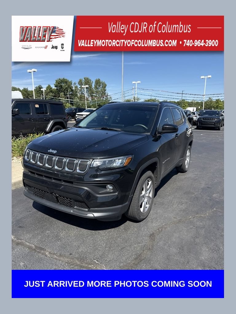 Used 2022 Jeep Compass Latitude AWD/4WD image 1