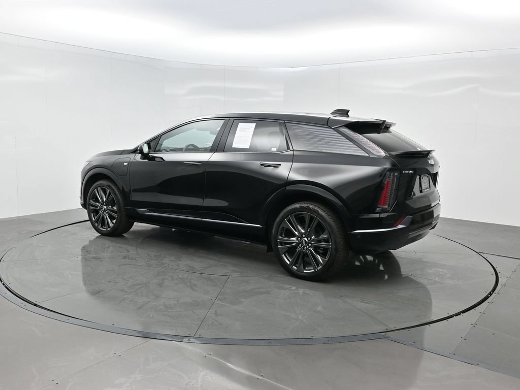 Used 2025 Cadillac Optiq Sport 2 AWD/4WD image 4