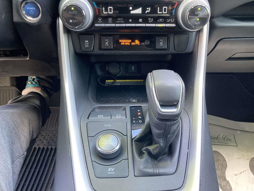 Used 2021 Toyota RAV4 XSE image 17