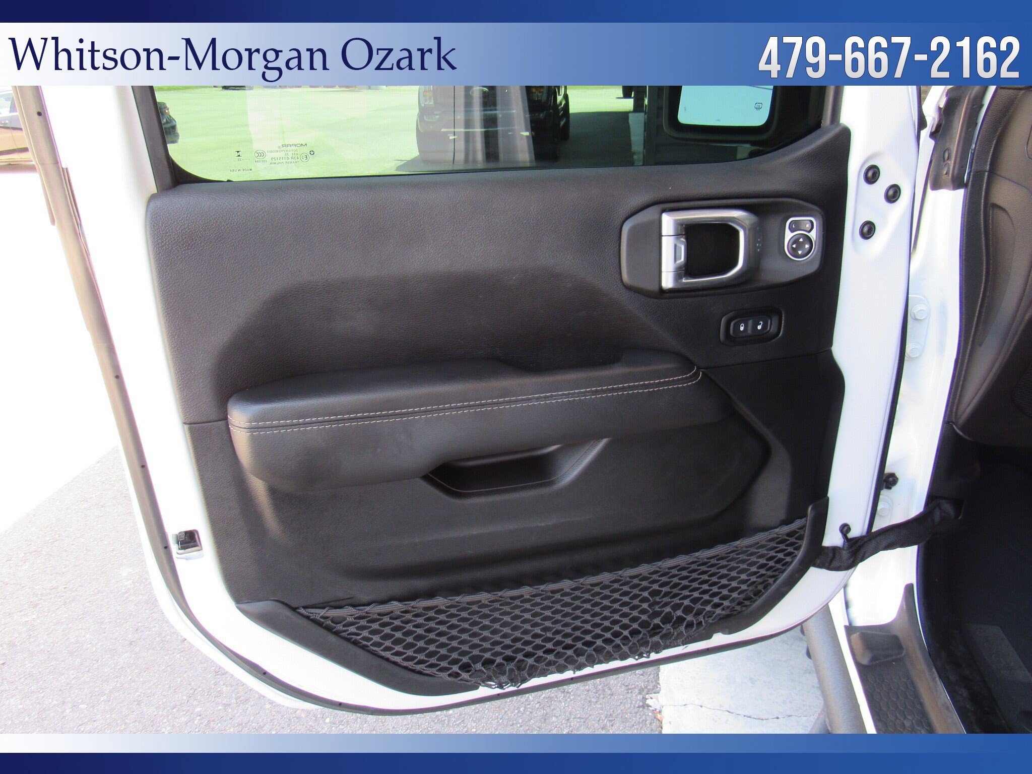 Used 2023 Jeep Wrangler Unlimited Sahara AWD/4WD image 36