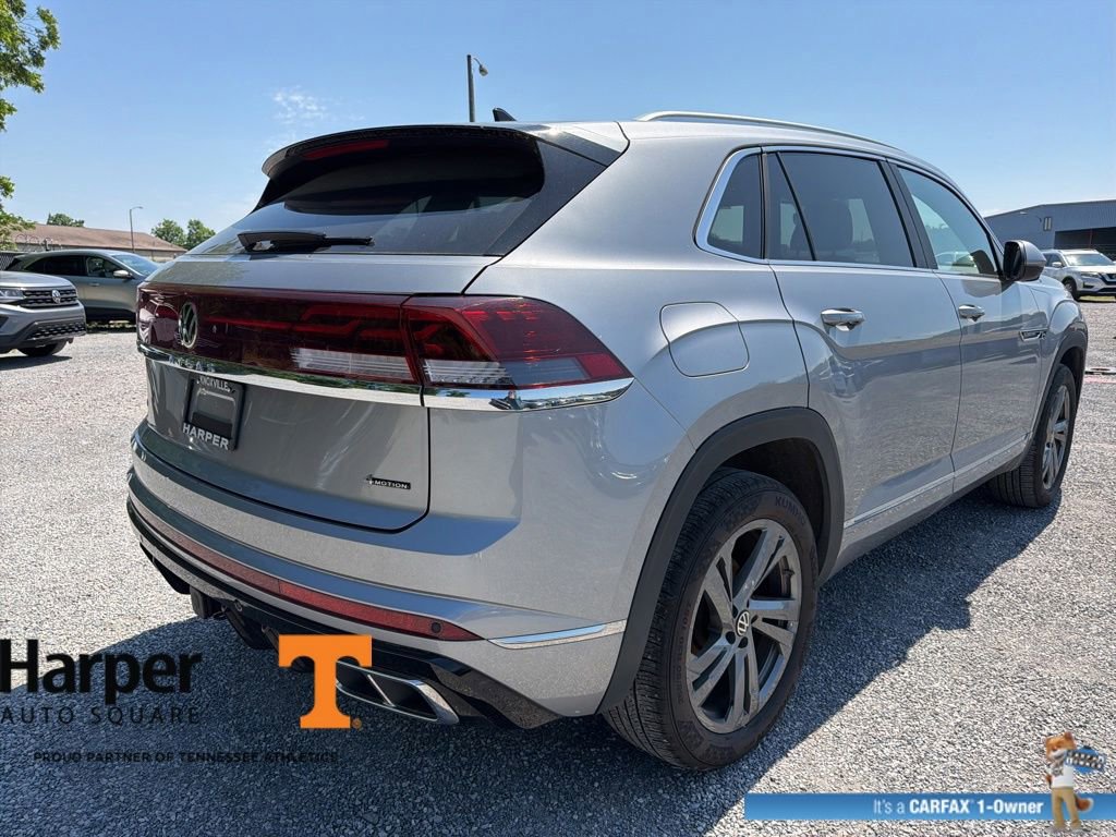 Used 2024 Volkswagen Atlas Cross Sport SEL R-Line AWD/4WD image 5