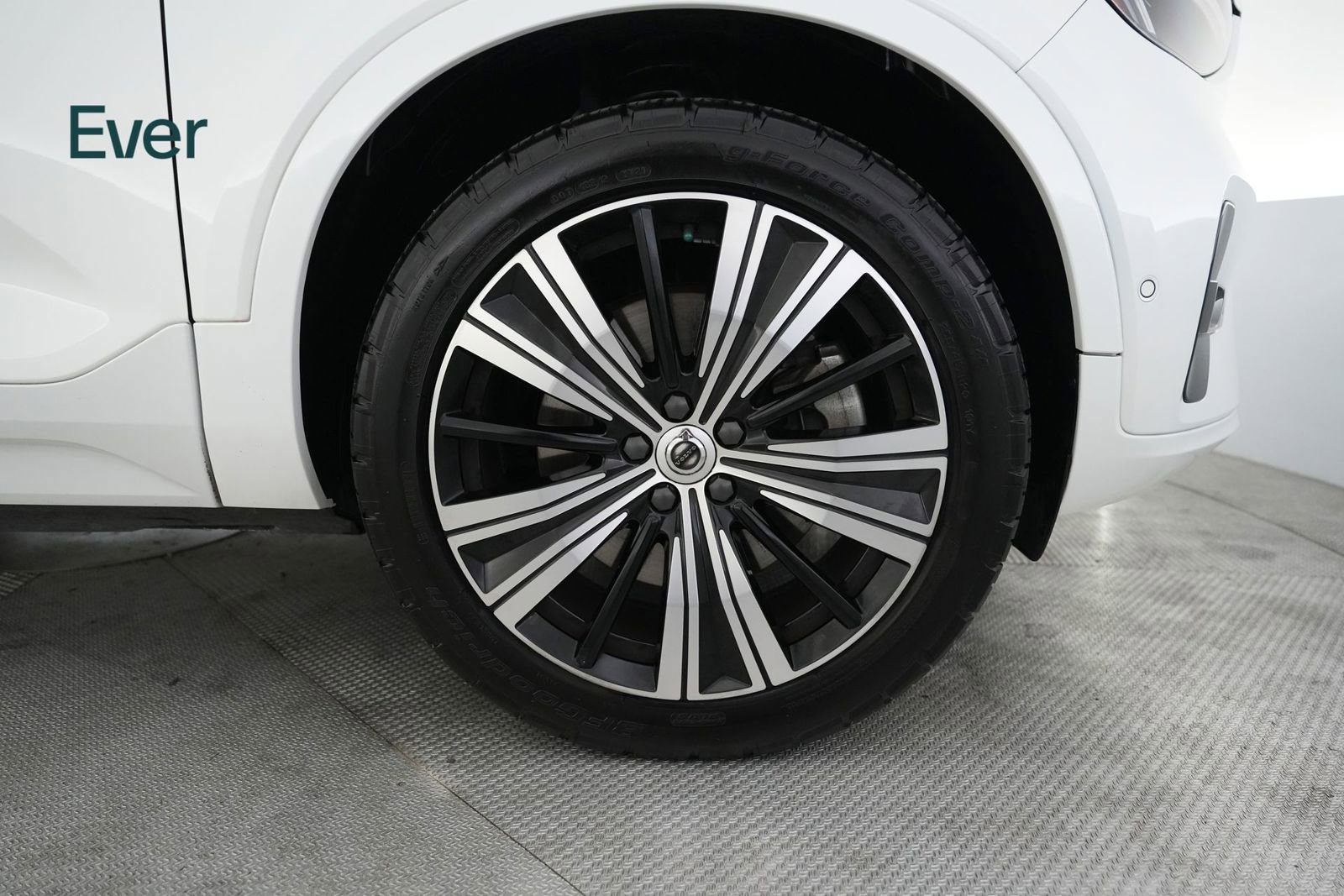 Used 2023 Volvo C40 P8 Recharge Plus AWD/4WD image 19