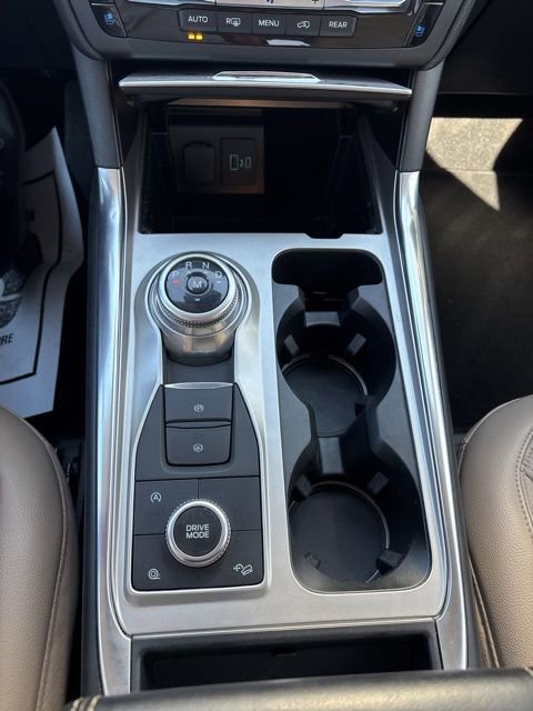 Used 2020 Ford Explorer Limited image 22