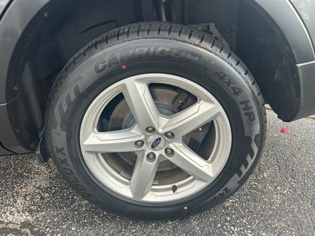 Used 2017 Ford Explorer XLT AWD/4WD image 7
