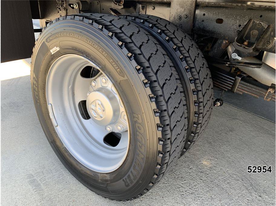 Used 2023 RAM 5500 Tradesman w/ Chrome Appearance Group AWD/4WD image 20