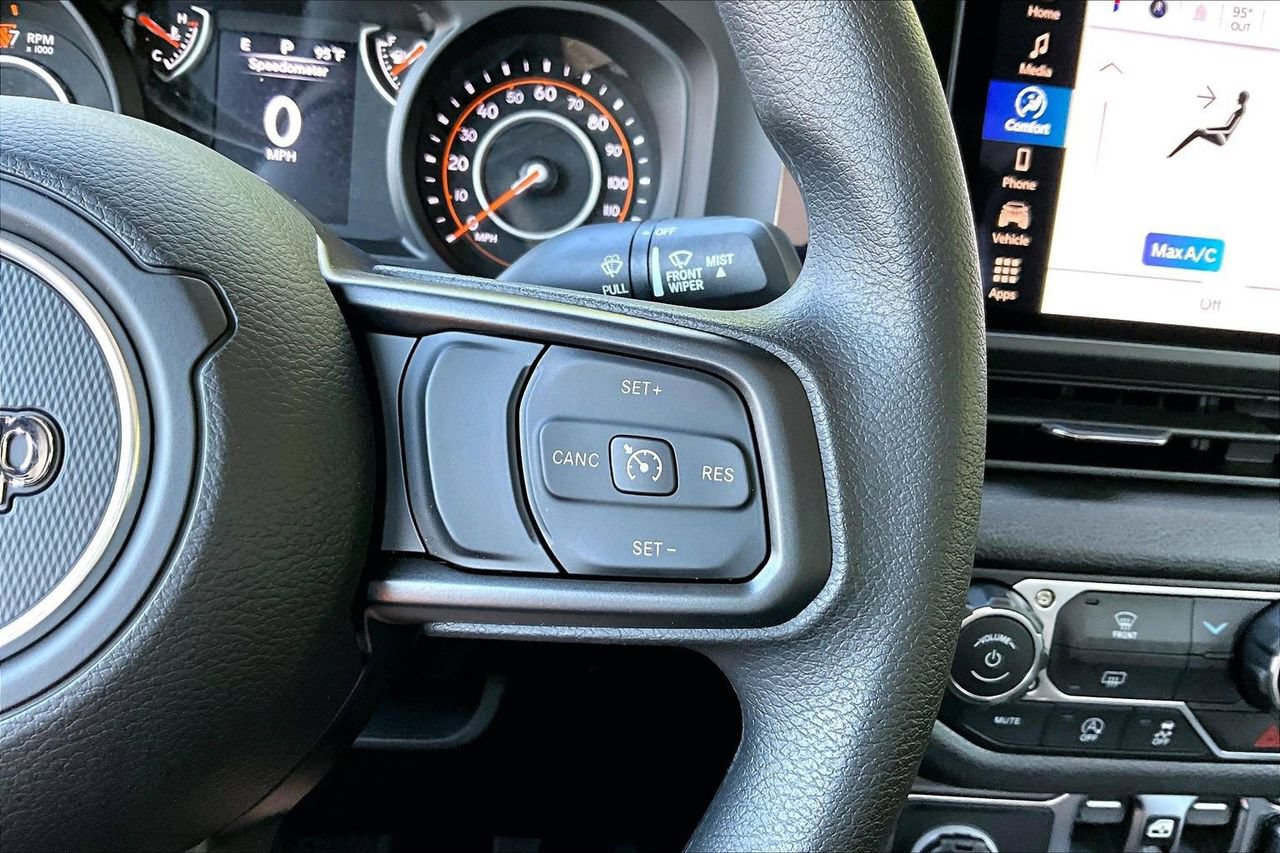 New 2026 Jeep Gladiator Sport AWD/4WD image 27