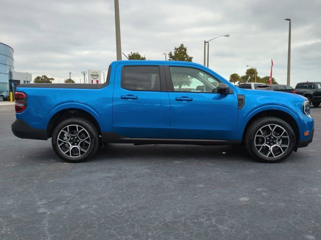 Used 2025 Ford Maverick Lariat image 4