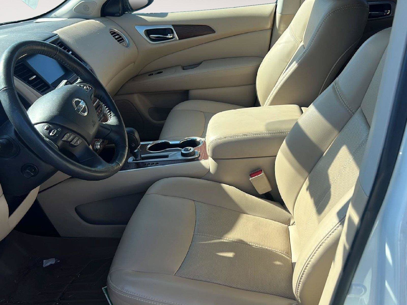 Used 2020 Nissan Pathfinder Platinum AWD/4WD image 8