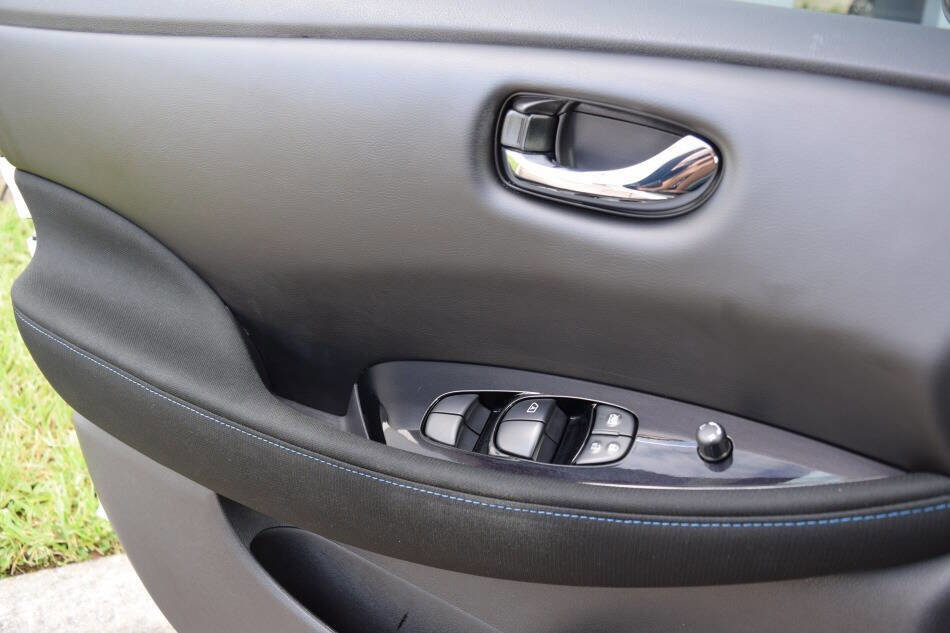 Used 2022 Nissan Leaf SV image 71