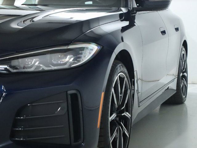 Certified 2023 BMW i4 eDrive40 w/ M Sport Package image 5