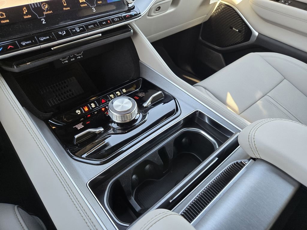 New 2026 Jeep Grand Wagoneer L Limited image 13