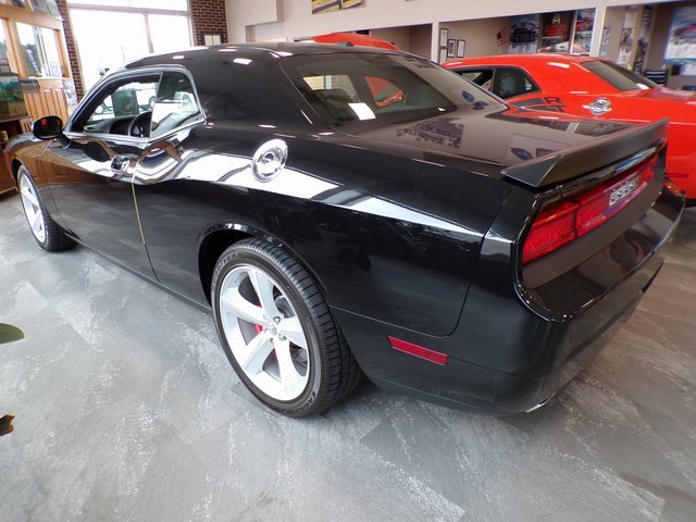 Used 2008 Dodge Challenger SRT8 image 4