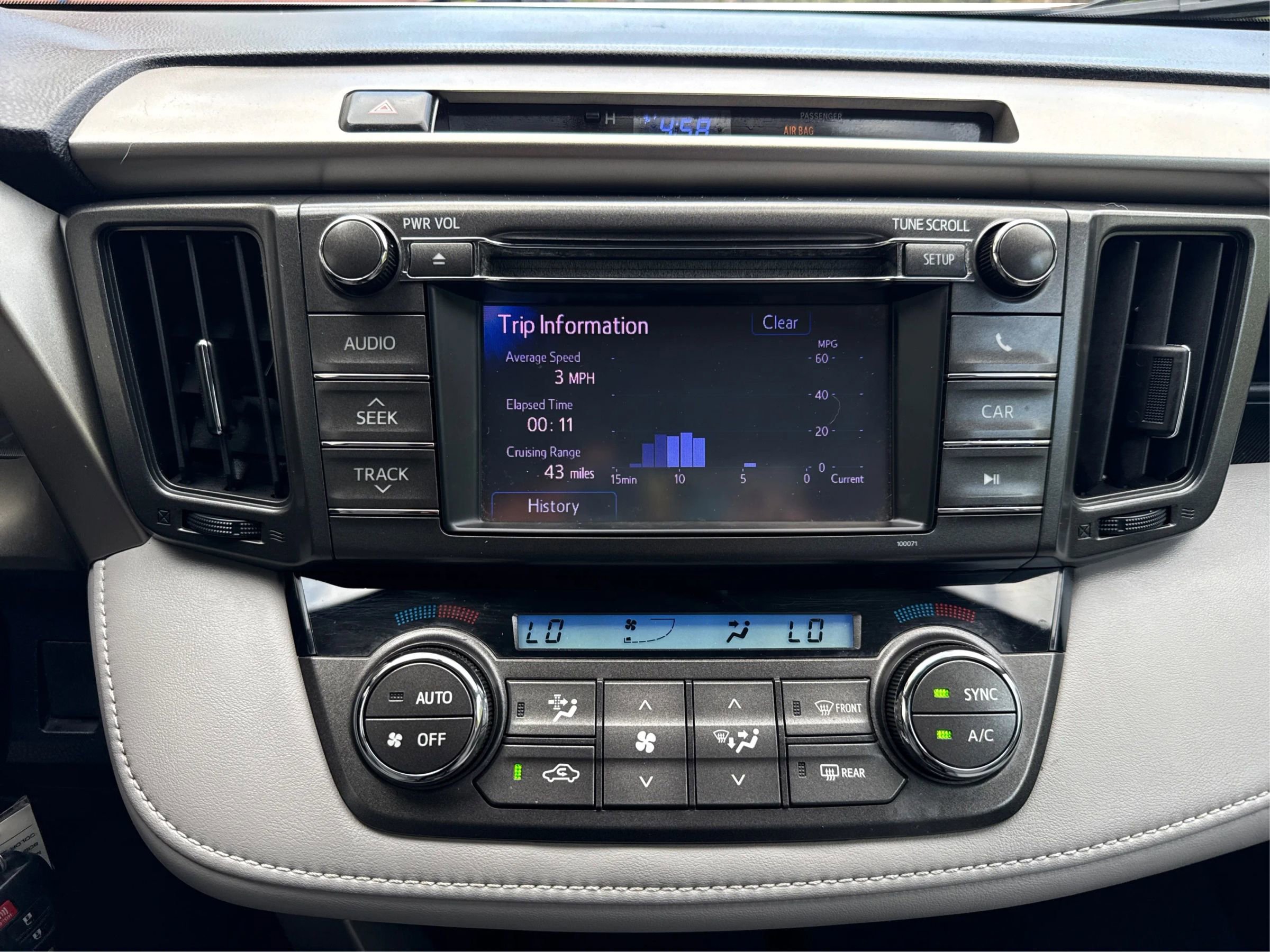 Used 2013 Toyota RAV4 XLE AWD/4WD image 15