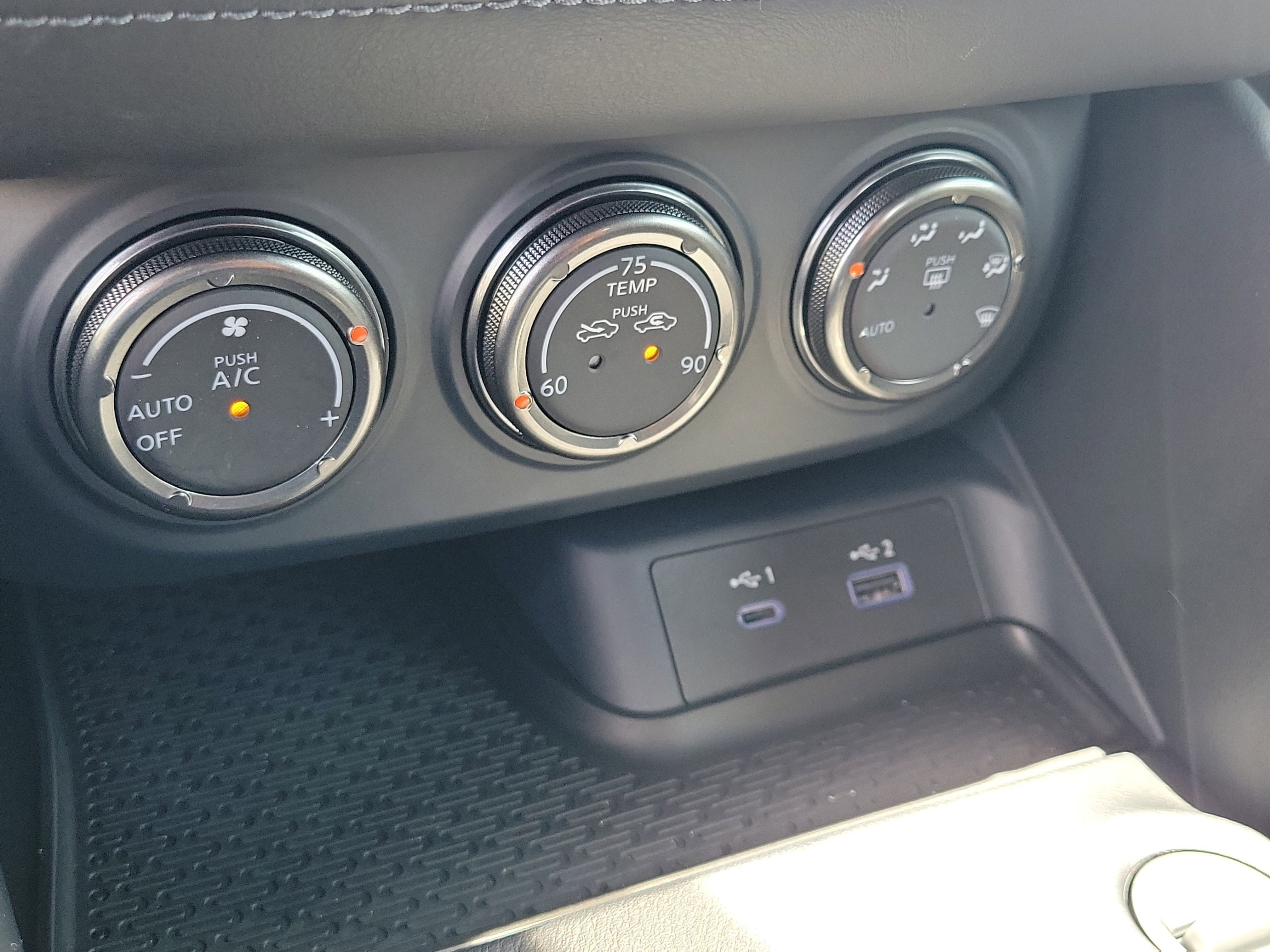 Used 2025 Nissan Z Performance w/ Floor Mat Package RWD image 24