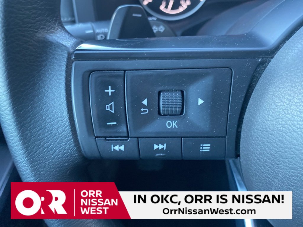 Used 2024 Nissan Pathfinder S image 23