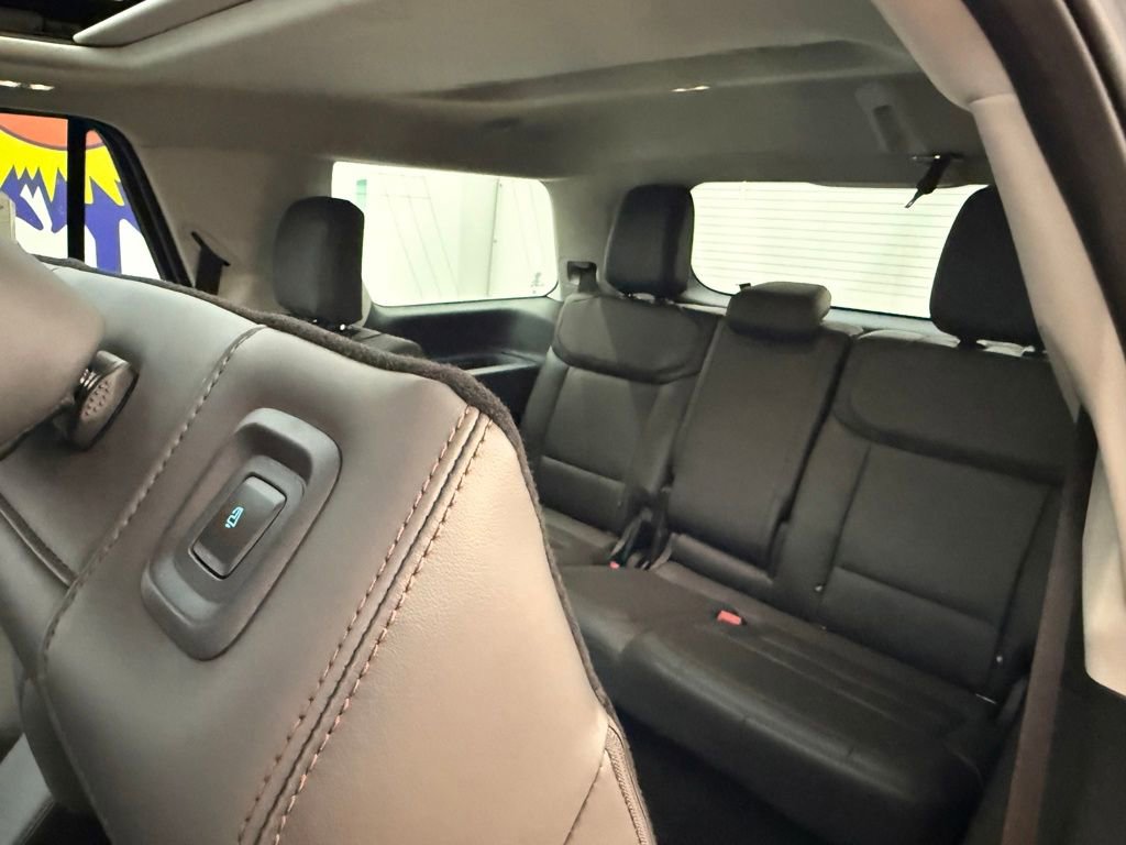 New 2025 Ford Expedition Active image 21