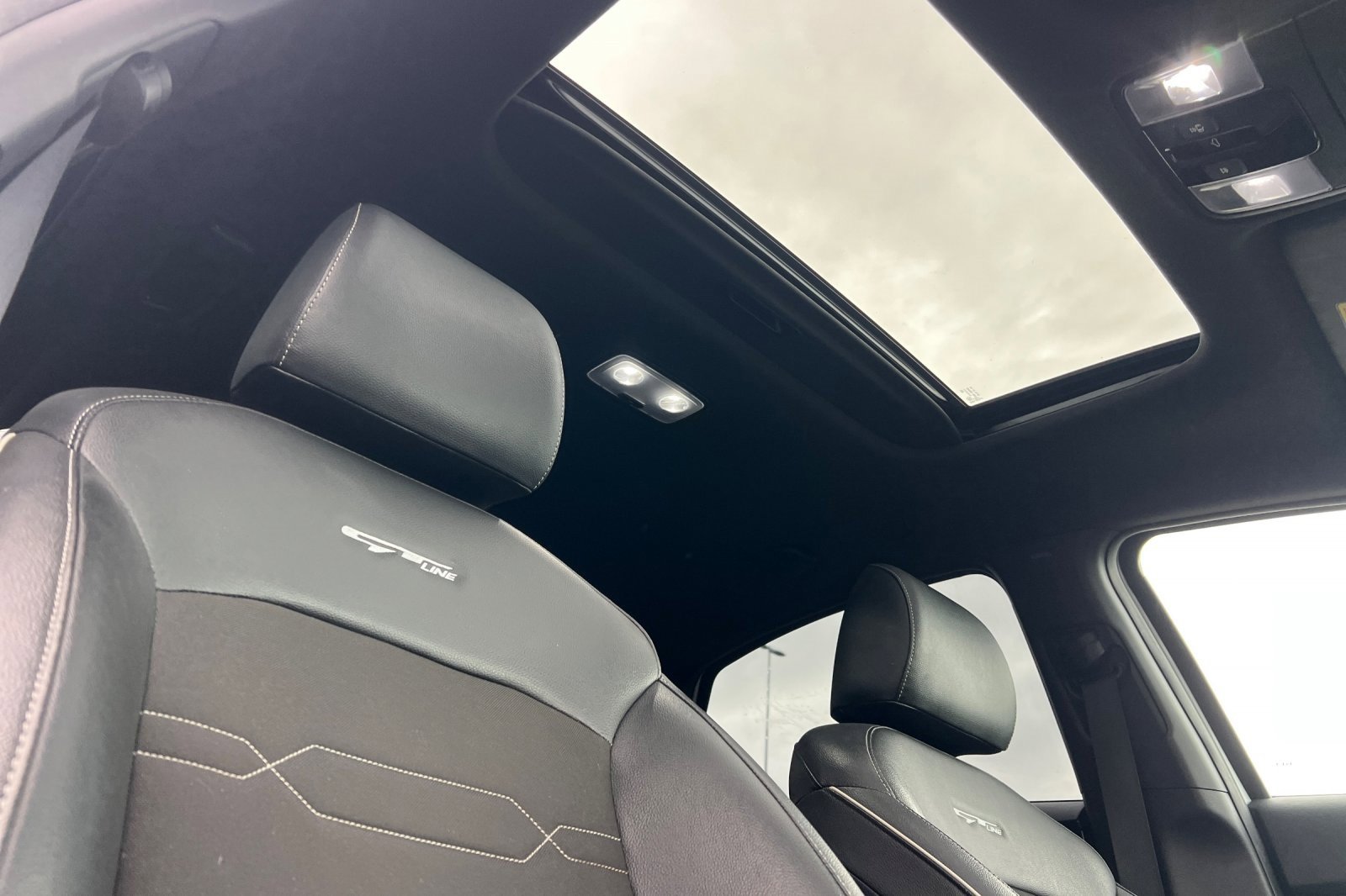 Certified 2022 Kia Forte GT-Line w/ GT-Line Premium Package image 20