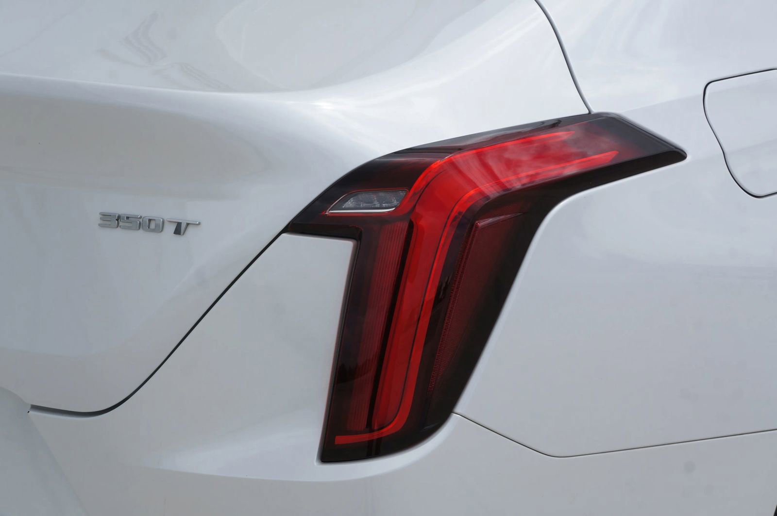 Used 2021 Cadillac CT4 Luxury RWD image 20
