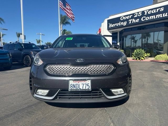 Used 2019 Kia Niro S Touring FWD image 2