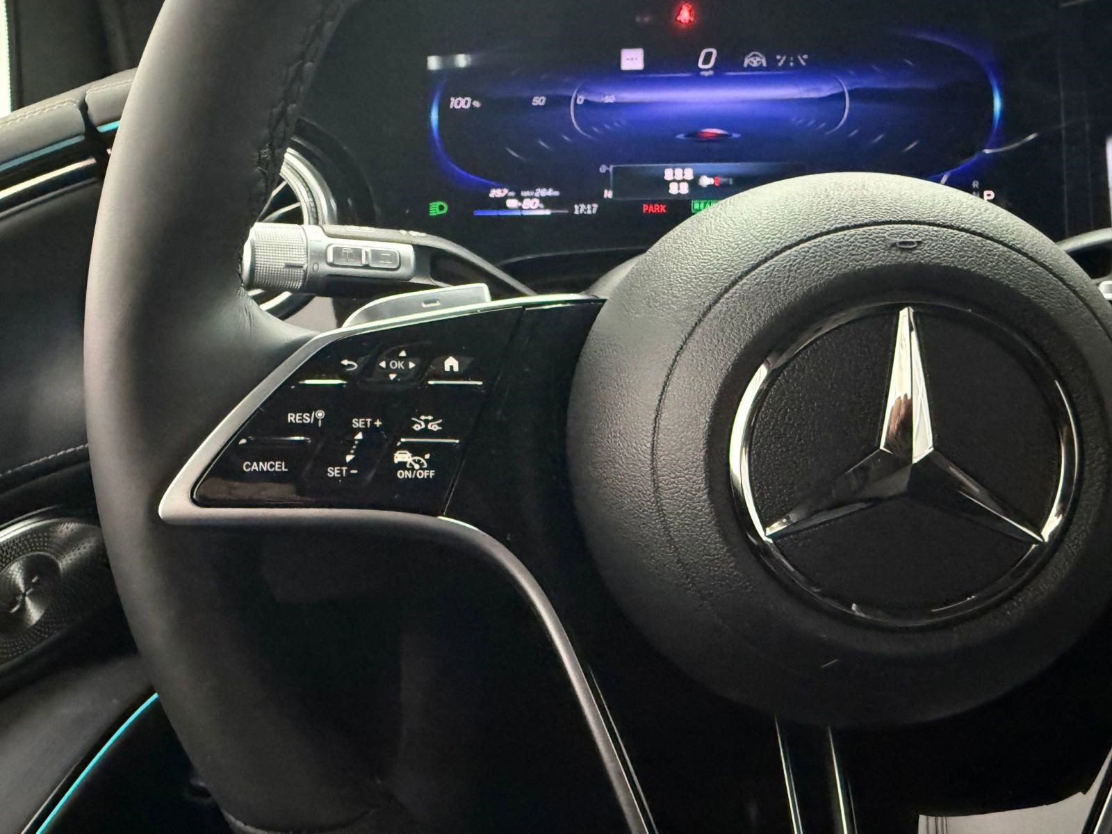 New 2026 Mercedes-Benz EQS 400 4MATIC SUV image 13