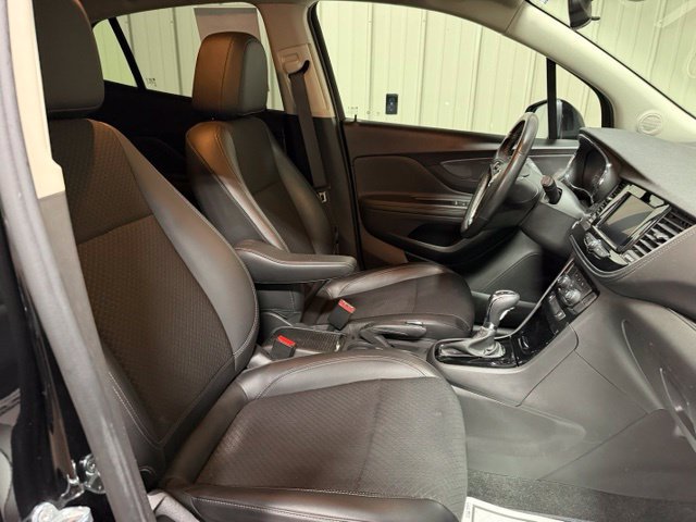 Used 2022 Buick Encore Preferred w/ Safety Package AWD/4WD image 26