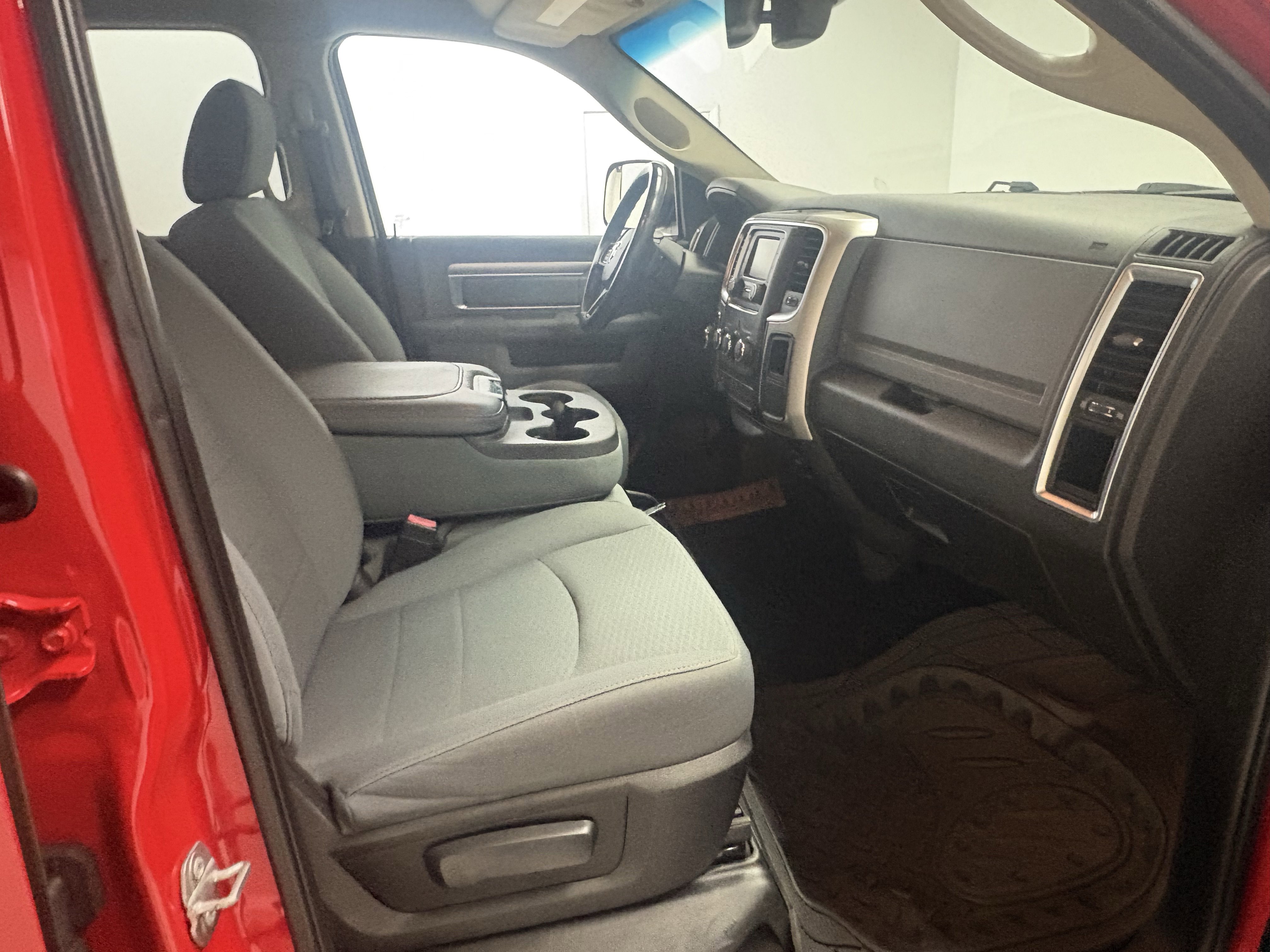 Used 2017 RAM 1500 Outdoorsman image 34