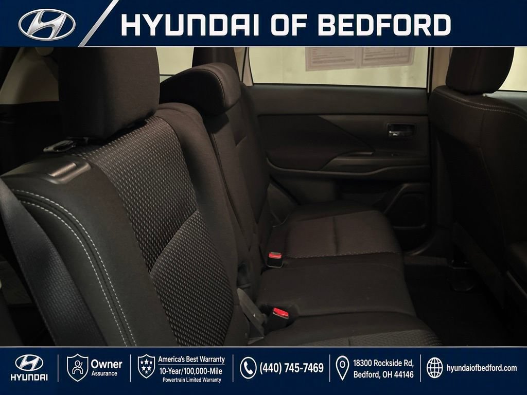 Used 2017 Mitsubishi Outlander ES AWD/4WD image 25