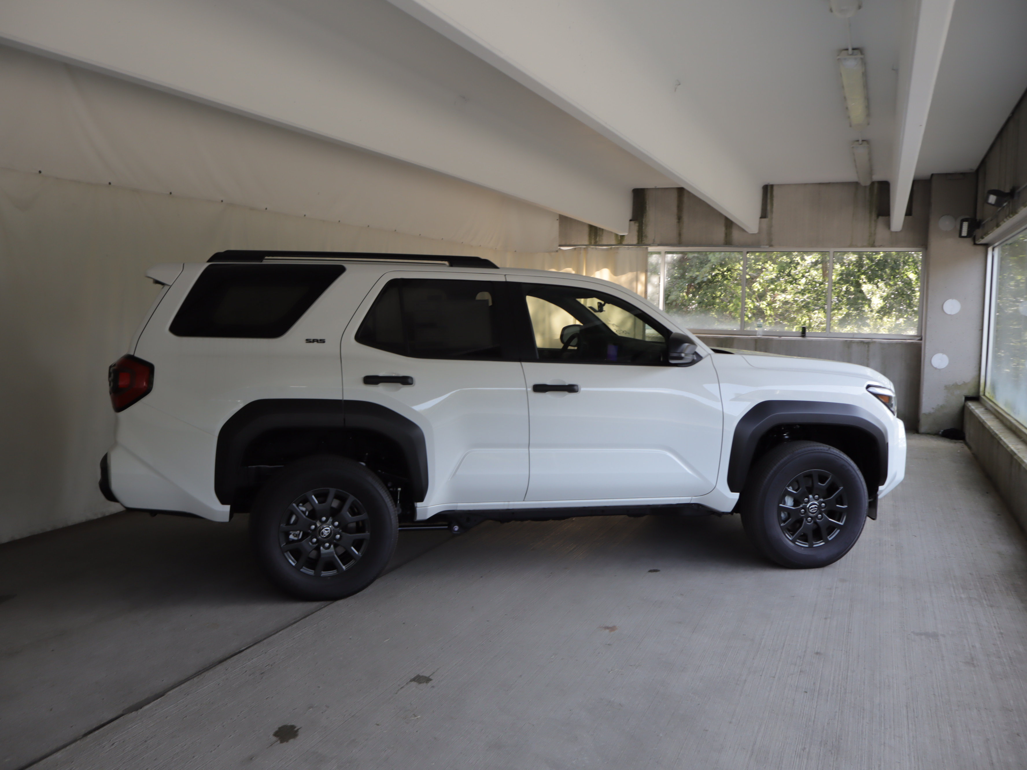 New 2026 Toyota 4Runner SR5 RWD image 4