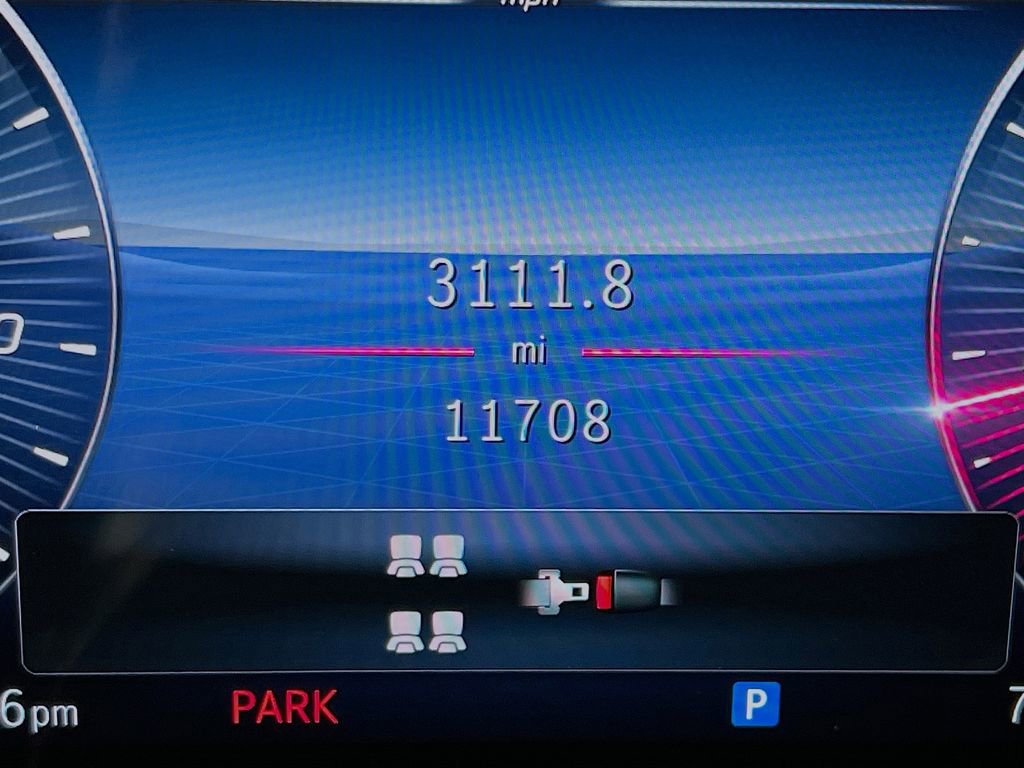 Used 2024 Mercedes-Benz GLS 450 4MATIC image 12