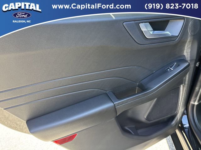 Certified 2024 Ford Escape ST-Line Select w/ Tech Pack #2 AWD/4WD image 17