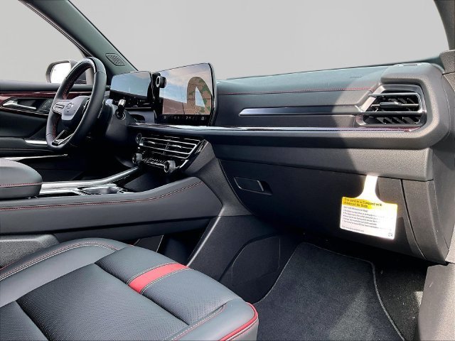 New 2027 Chevrolet Traverse RS AWD/4WD image 9
